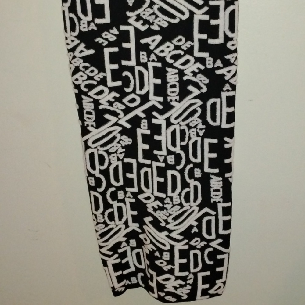 Fashion Nova Women's Black & White Letter Design Maxi Dress, Size: S - Picture 3 of 7